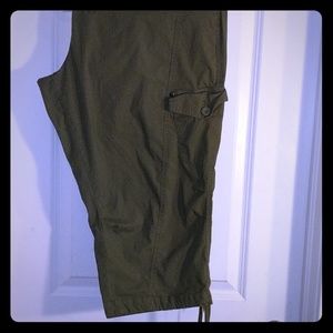 Army green cargo capris